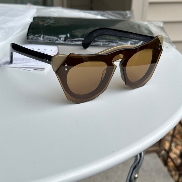 NWT MARNI SUNGLASSES - Picture 2 of 7